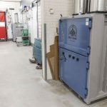Größere Ballenpresse im Hinterraum