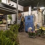 kompakte Ballenpresse in einem Blumengeschäft